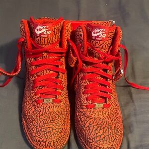 Nike Air Force 1 High Red/black pattern SZ 9